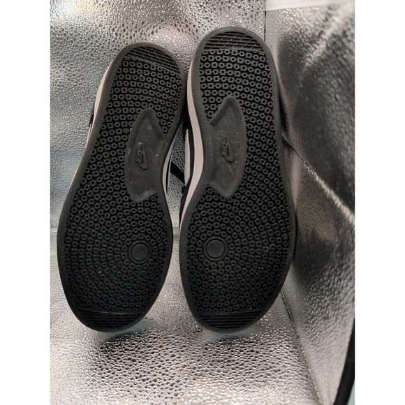 Nike SB Alleyoop Shoes Mens Size 6.5 Black White Skateboarding Sneakers